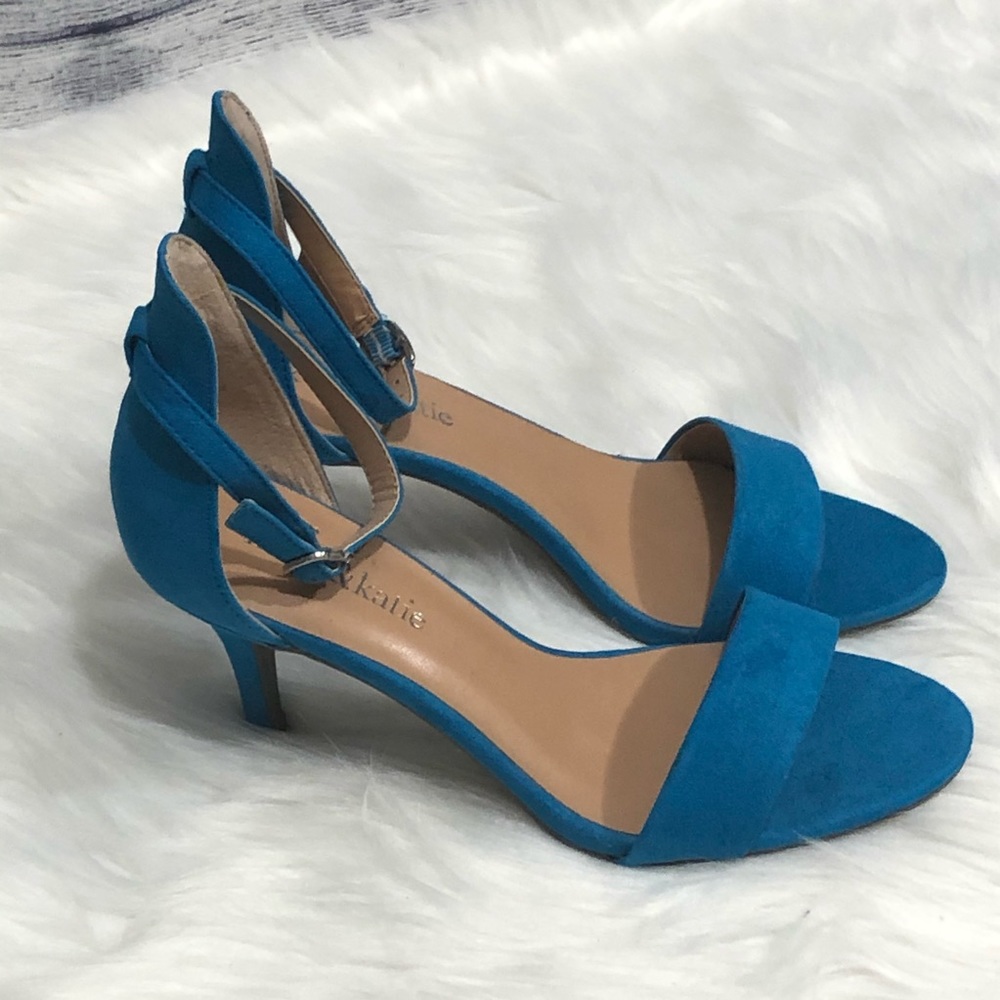 Kelley and Katie Nadia heels